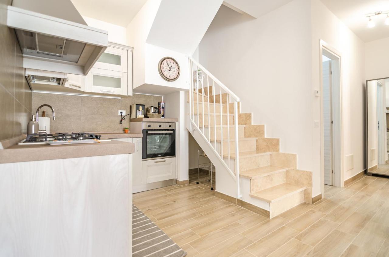 Apartment Vicino Ai Castelli Romani! Villetta Moderna Con Wifi E Parcheggio Rom